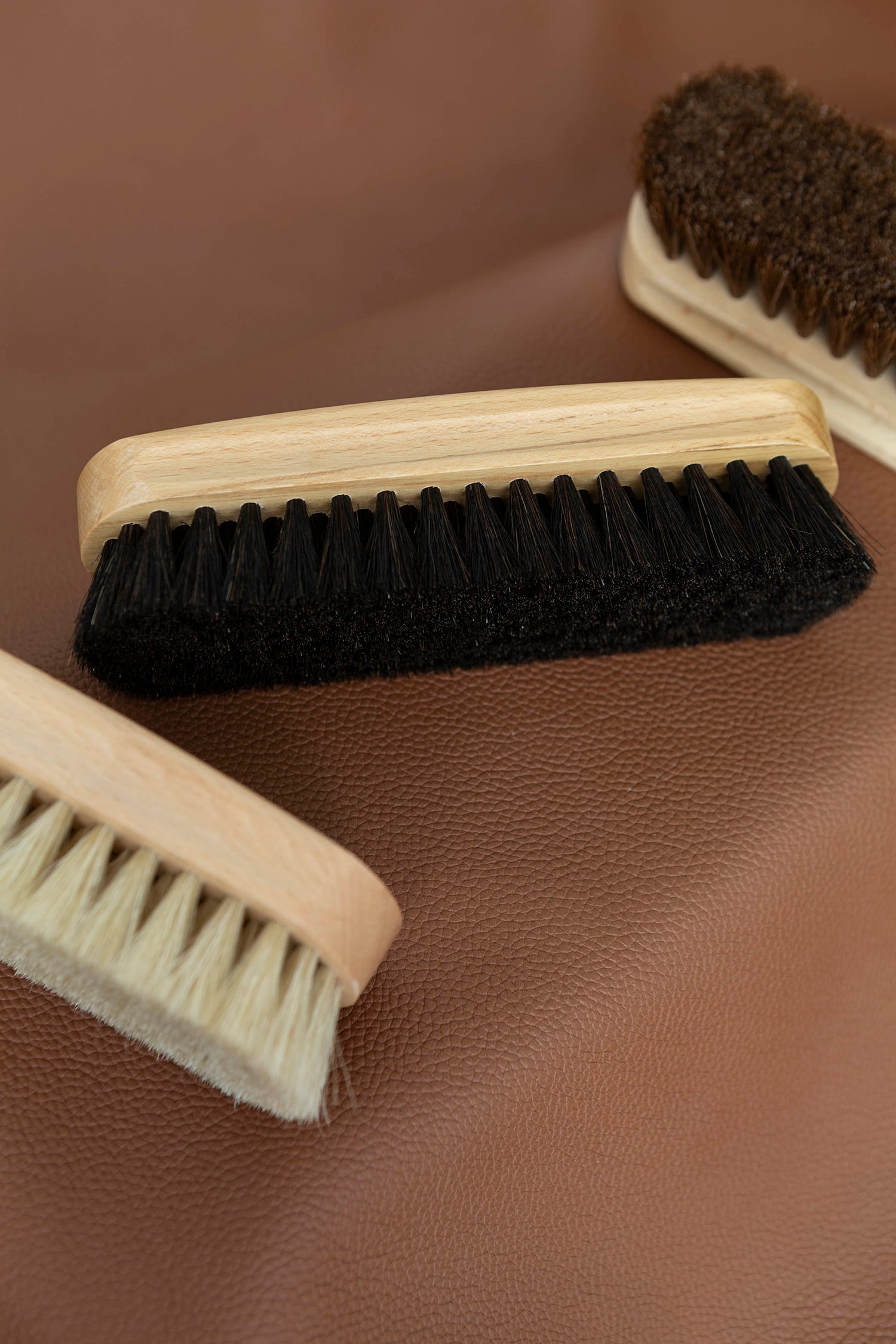Saphir Medium Brush