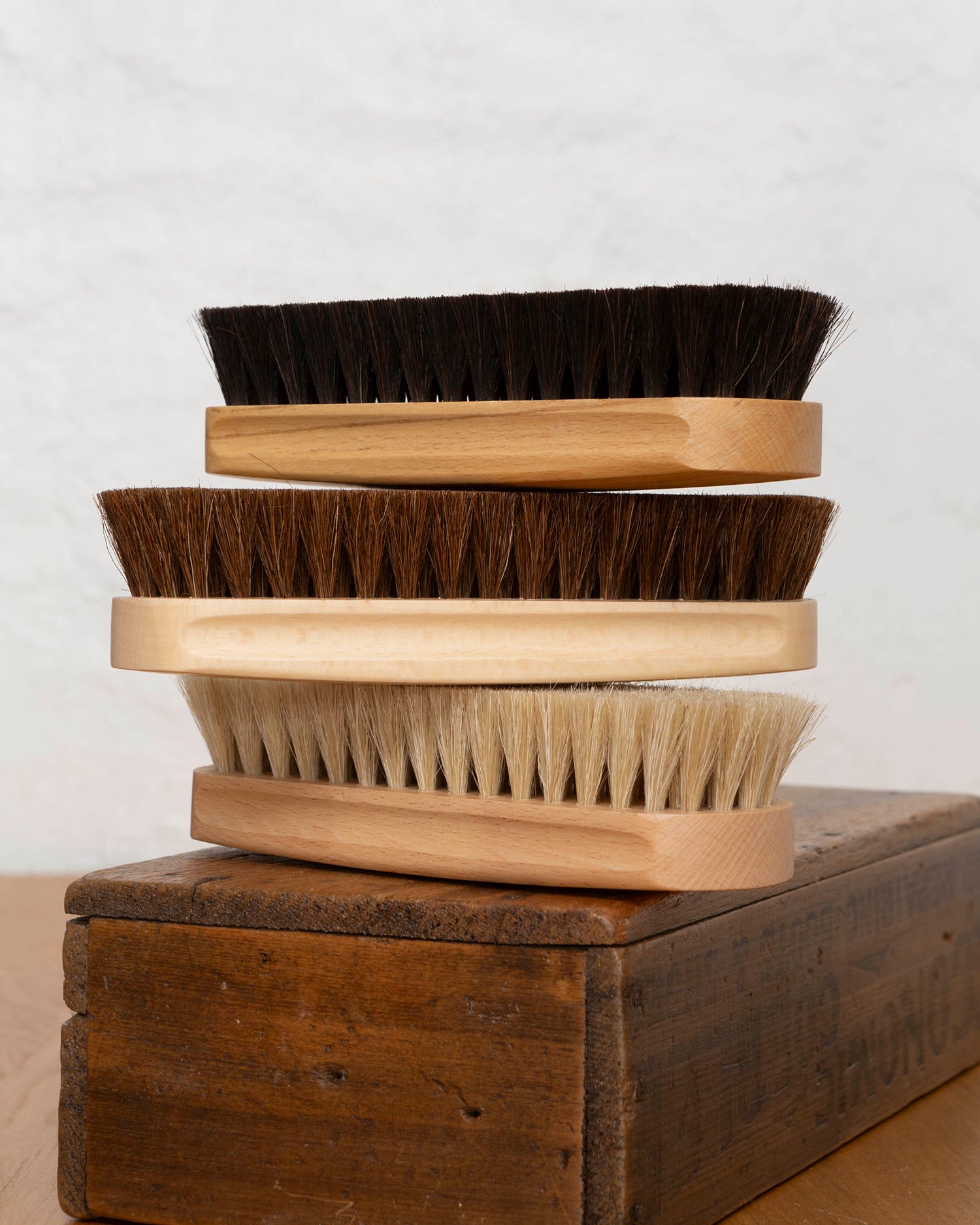 Saphir Medium Brush