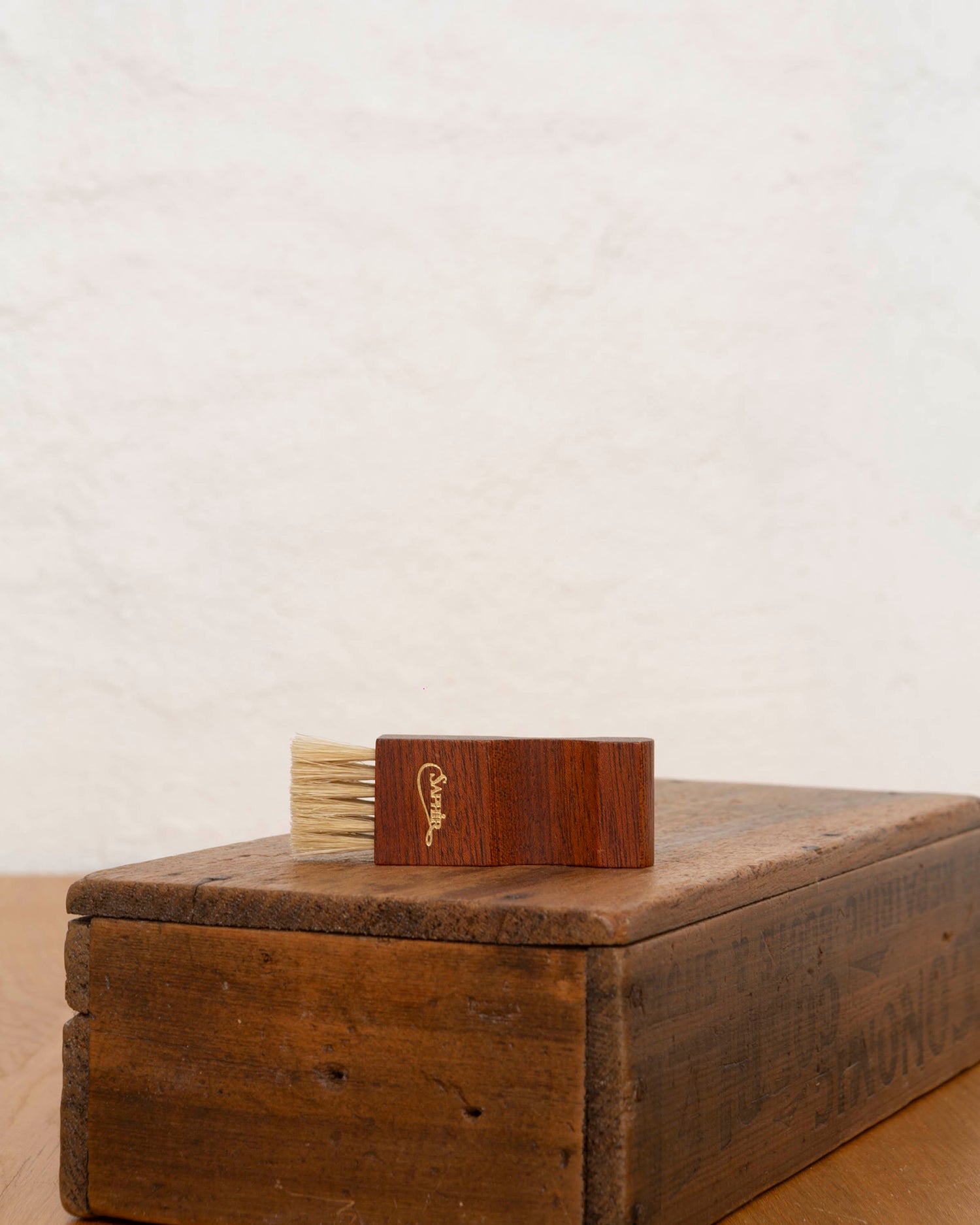 Saphir Welt Brush