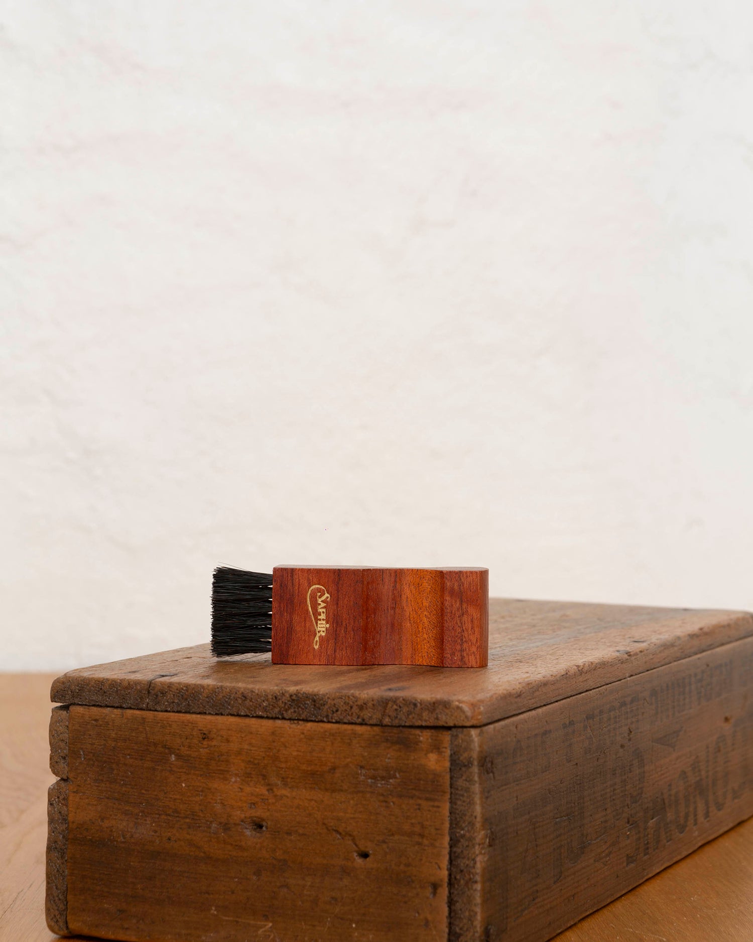Saphir Welt Brush